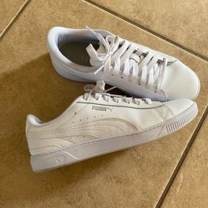 Women’s Puma Sneakers
